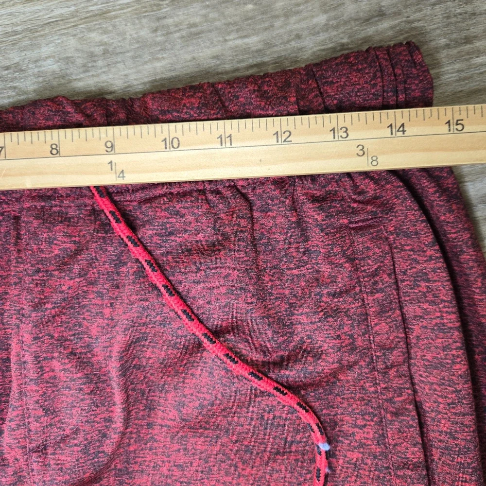 Ecko Unlimited sportswear red give